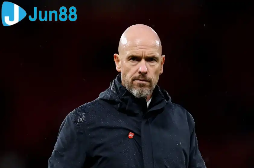 Ten Hag đang là ứng cử viên cho vị trí HLV Wolves Ten Hag đang là ứng cử viên cho vị trí HLV Wolves